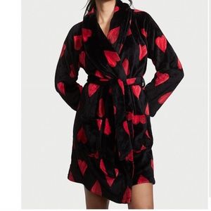 NWT Victoria's Secret Robe with Heart Print (XL/XXL)